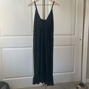 RIVIYA Black lace peekaboo Midi dress